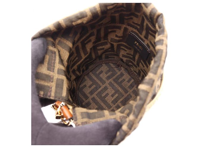 Bolso 2-Way Fendi Step Out Small Negro Multicolor Crudo - vista 3