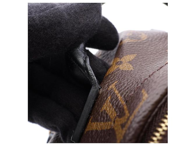 Mini zaino Louis Vuitton Palm Springs Marrone Nero Monogramma - vista 10