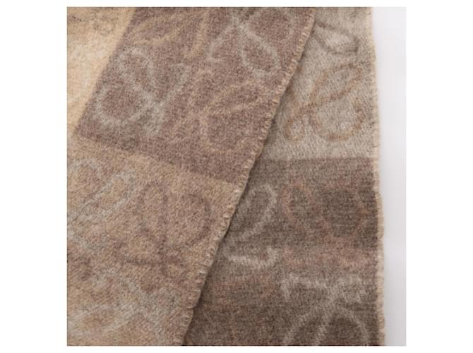 Loewe Anagram Checkerboard Schal Braun Beige - Ansicht 5