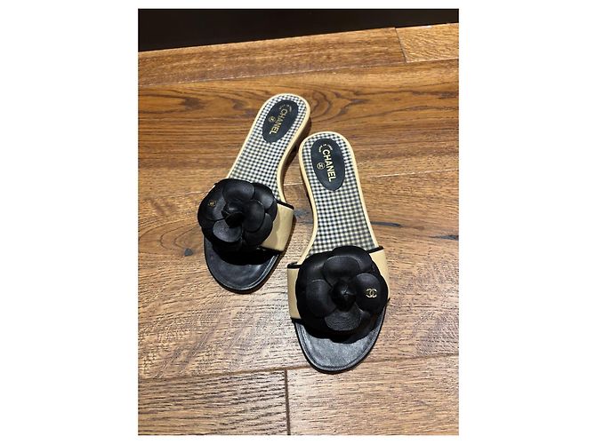 Sandali Chanel Camellia 37 Nero Beige - vista 13