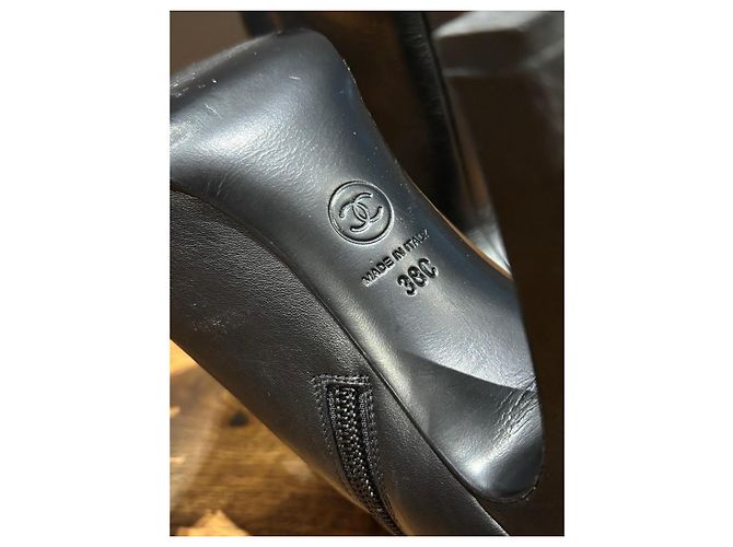 Stivaletti con punta a capiglia in pelle nera Chanel Nero - vista 3
