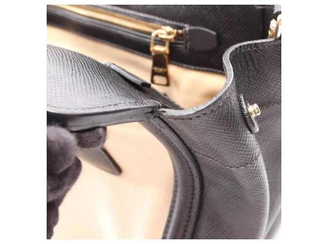 Saffiano 2-Way-Handtasche mit PRADA-Logo Schwarz Roh - Ansicht 8