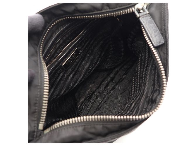 Prada Triangle Plate Schultertasche Schwarz - Ansicht 3
