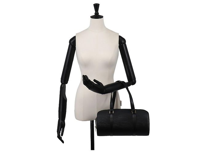 Borsa Louis Vuitton Epi Soufflot Nero - vista 10