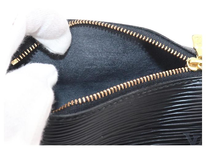 Borsa Louis Vuitton Epi Soufflot Nero - vista 8