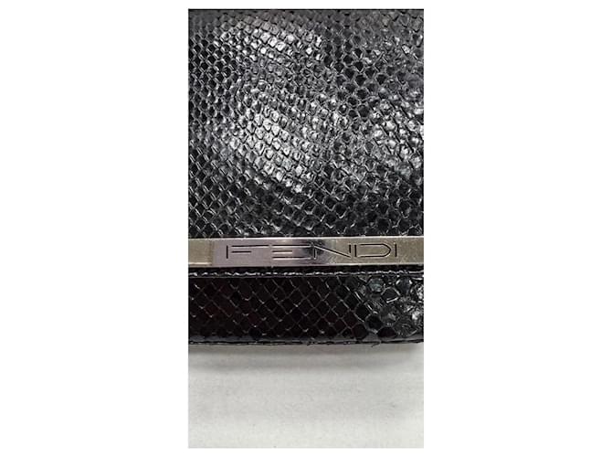 Fendi Tasche aus schwarzem Pythonleder - Ansicht 2