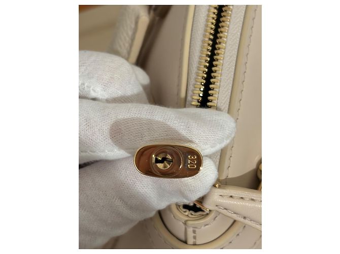 Louis Vuitton Vendôme MM Beige - vista 9