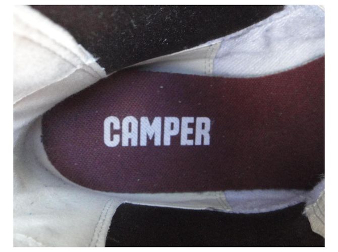 Autre Marque Botines Chelsea Camper en piel blanco y burdeos - vista 6
