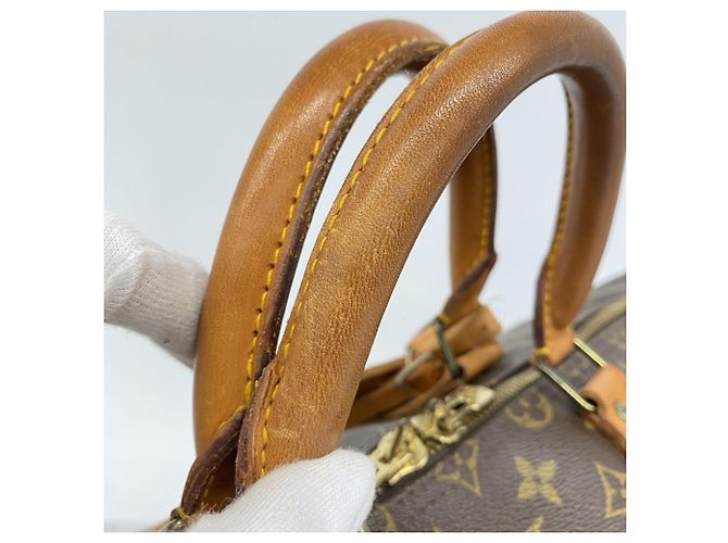 Louis Vuitton Marrone Boston Monogram Keepall 55 - vista 9