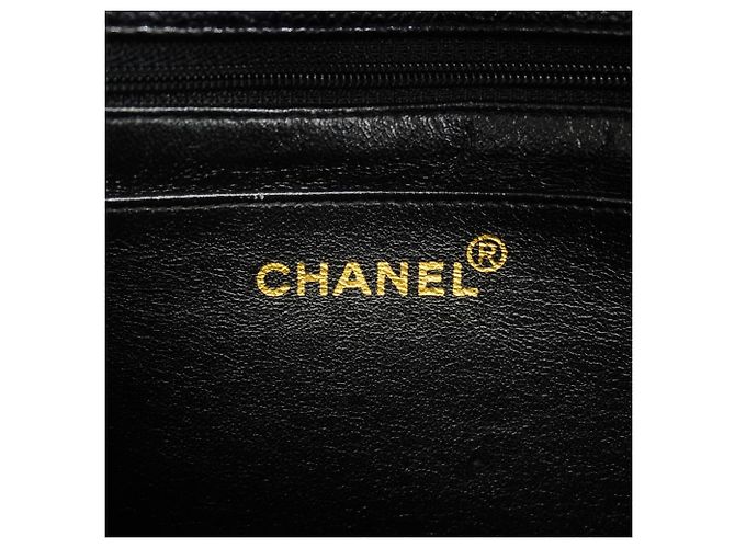 Timeless Chanel Matelassé Schultertasche Schwarz - Ansicht 5