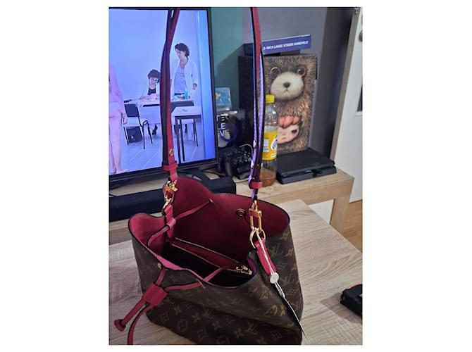 Louis Vuitton Monogram Noe BB Marrone Rosa - vista 11