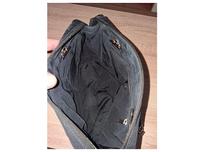 Borsa a mano Chanel in pelle nera e vernice Nero - vista 8
