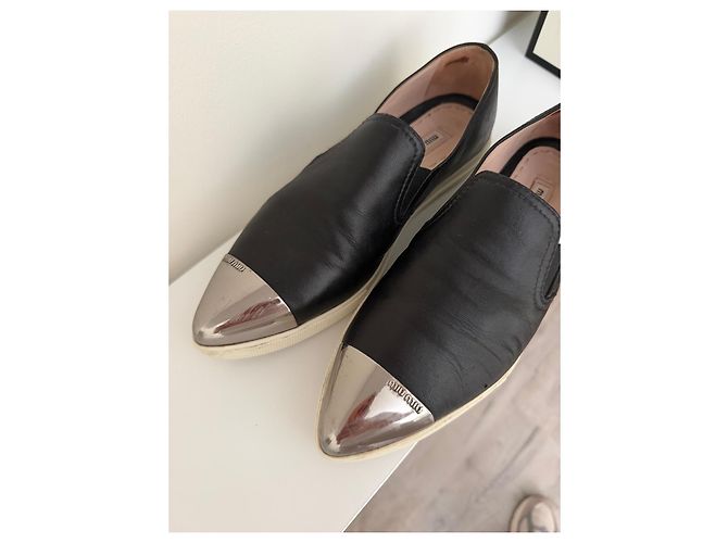Miu Miu Leder Slip-On Sneaker mit Metallkappe - Schwarz - Ansicht 8