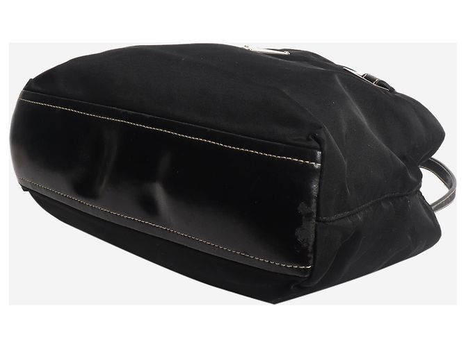 Prada Vintage Nylon Handtasche mit Tragegriff in Schwarz - Ansicht 4