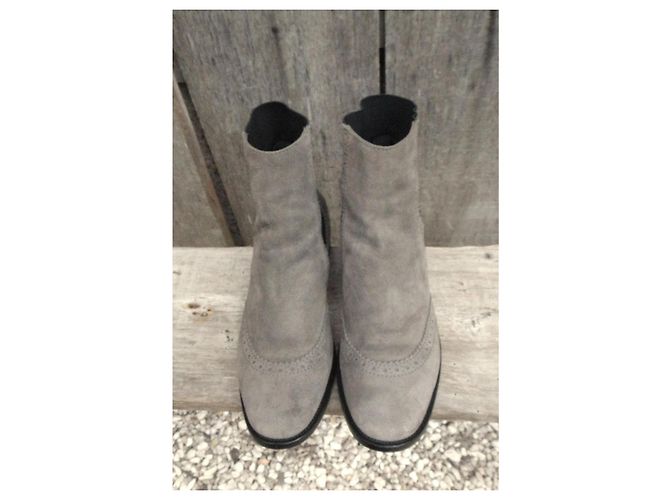 Botines Balenciaga en ante gris - vista 3