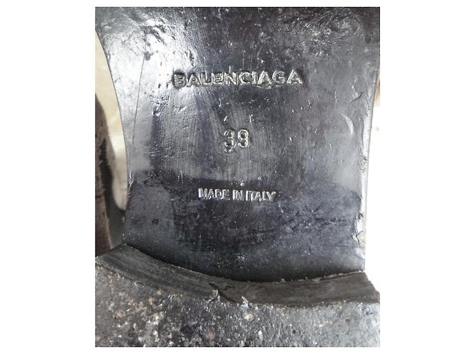 Botines Balenciaga en ante gris - vista 7