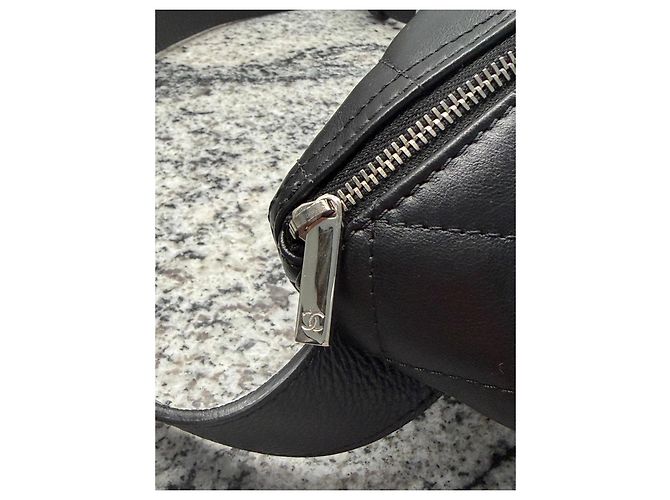 Chanel gesteppte Leder-Gürteltasche in Schwarz - Ansicht 3