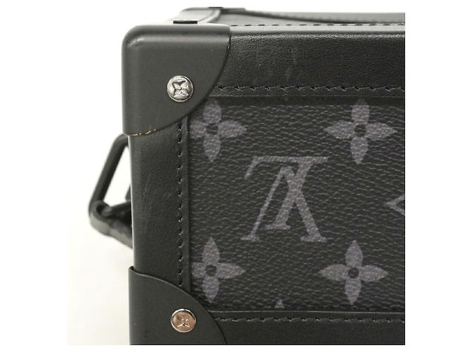 Bolsa de ombro Louis Vuitton Monogram Eclipse Soft Trunk Preto - vista 6