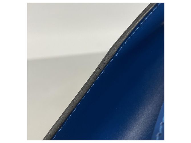 Borsa a tracolla Louis Vuitton Epi Cluny in Toledo Blue - vista 7