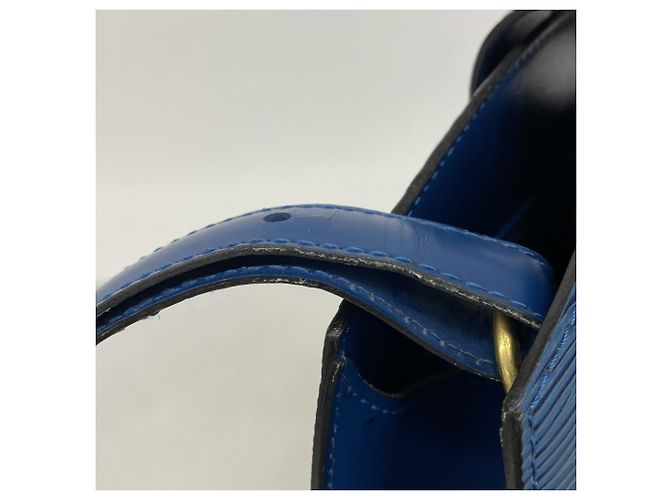 Borsa a tracolla Louis Vuitton Epi Cluny in Toledo Blue - vista 8