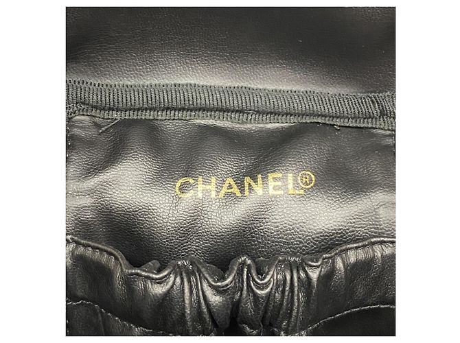 Vanity Beauty case in agnello nero Chanel - vista 5