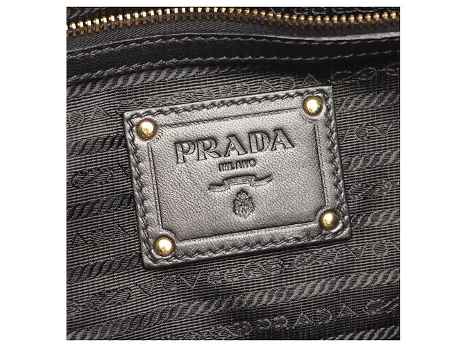 Tote Sac cabas Prada Frill noir en nylon et cuir - vue 4