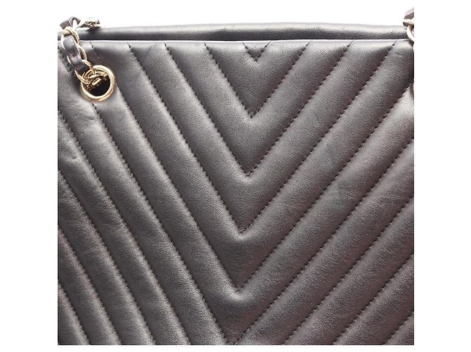 Borsa Tote Chanel V-stitch Chevron Nero - vista 12