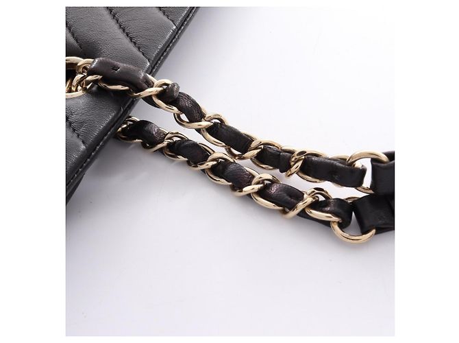 Borsa Tote Chanel V-stitch Chevron Nero - vista 15