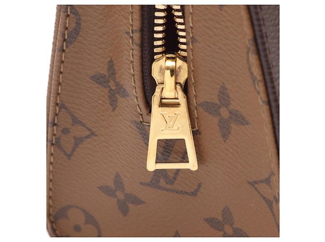 Louis Vuitton OnTheGo EW Monogram Giant Reverse 2-Way Handtasche Braun - Ansicht 7