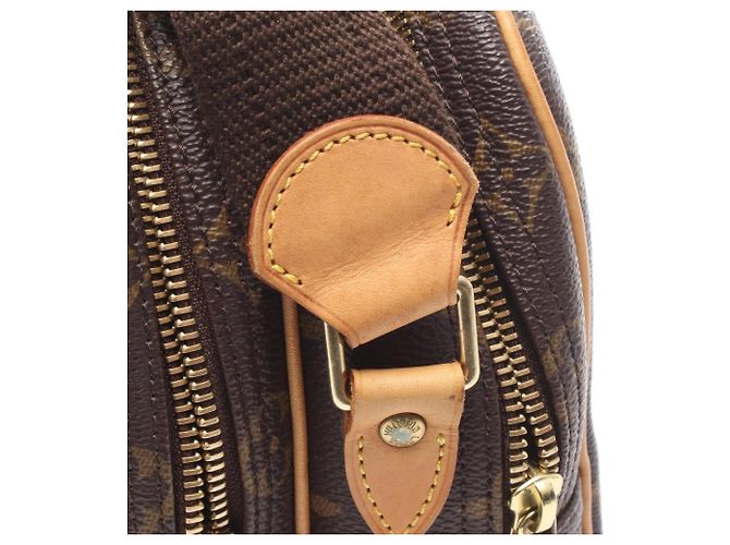 Borsa a Spalla Louis Vuitton Reporter PM Monogram Marrone - vista 9