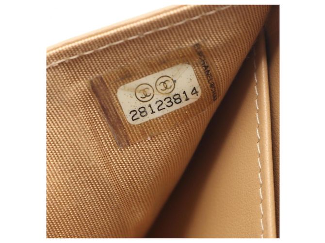 Cartera tríptico Boy de Chanel en beige - vista 6