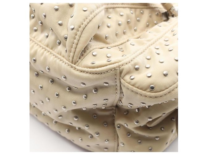 Borsa a tracolla/Borsa a mano Prada Re-Nylon con borchie Beige - vista 6