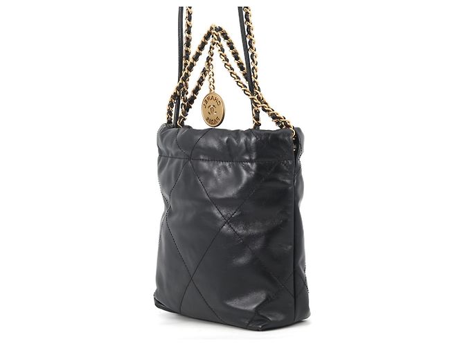 Borsa Chanel 22 Mini Coco Mark Nero - vista 2