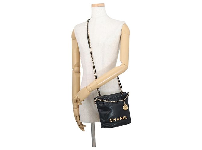Borsa Chanel 22 Mini Coco Mark Nero - vista 5