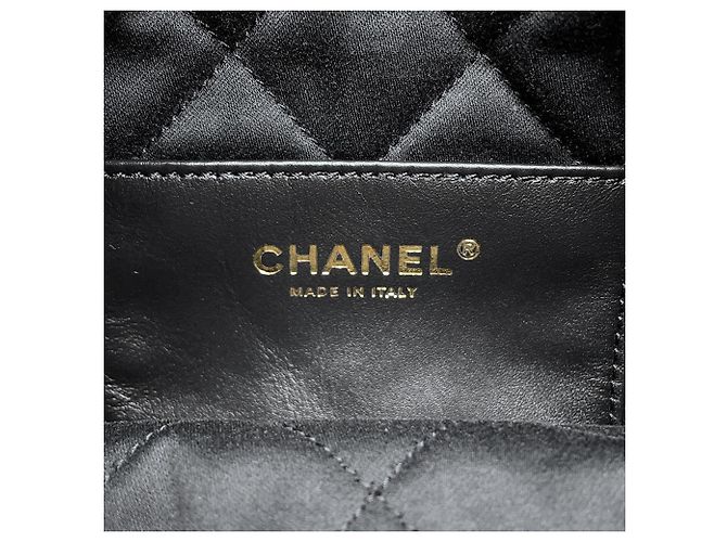 Borsa Chanel 22 Mini Coco Mark Nero - vista 16