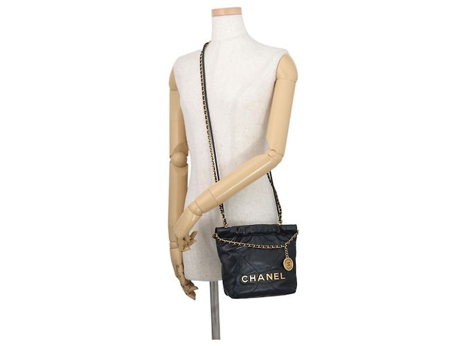 Borsa Chanel 22 Mini Coco Mark Nero - vista 5