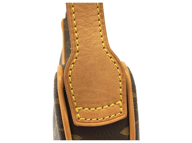 Borsa a tracolla Louis Vuitton Monogram Pochette Croissant Marrone - vista 4