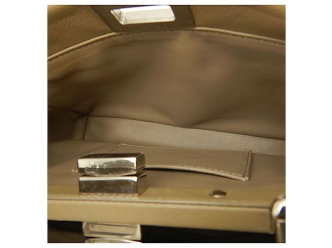 Fendi Borsa Mini Selleria Peekaboo in pelle beige - vista 4