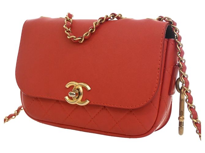 Chanel Rote gesteppte Kalbsleder Multi Pouching Flap und Münzbeutel - Ansicht 13