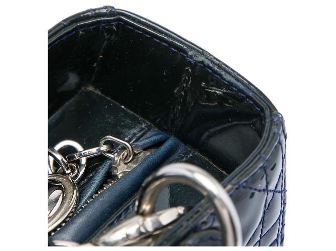 Lady Dior Cannage in vernice blu, misura Medium Blu navy - vista 6