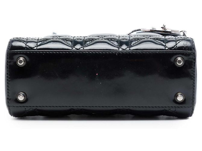 Lady Dior Mini in vernice nero cannage - vista 3