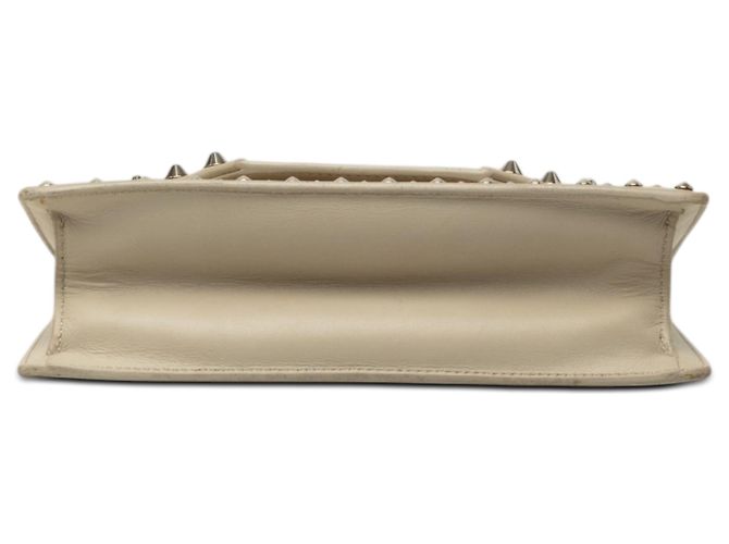 Borsa a tracolla Betty in pelle beige con borchie Mini di Saint Laurent - vista 3