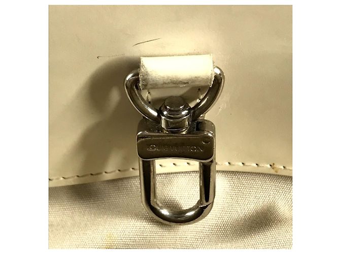 Borsa Louis Vuitton Epi Passy GM Bianco sporco - vista 12