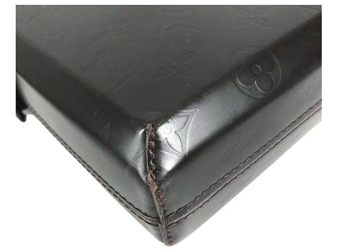 Borsa a tracolla Louis Vuitton Monogram Glacé Bobby Pochette Marrone - vista 9