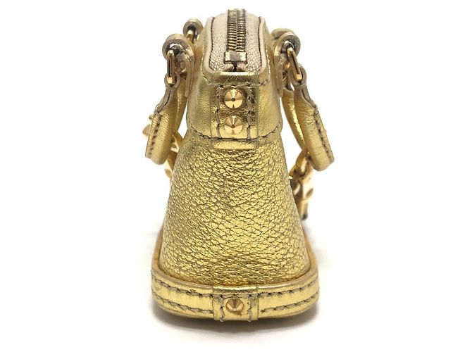 Pochette portachiavi Mini Lockit Louis Vuitton D'oro - vista 3
