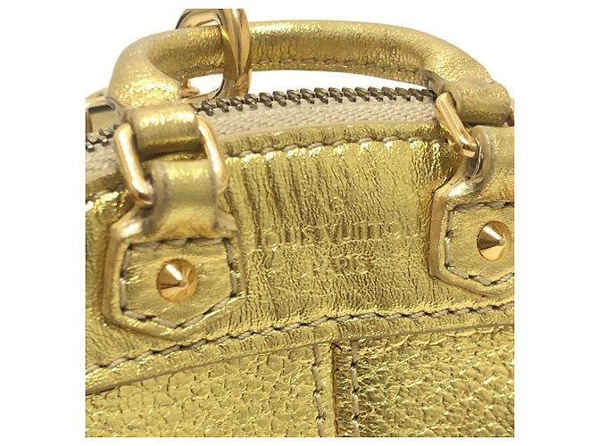 Pochette portachiavi Mini Lockit Louis Vuitton D'oro - vista 8