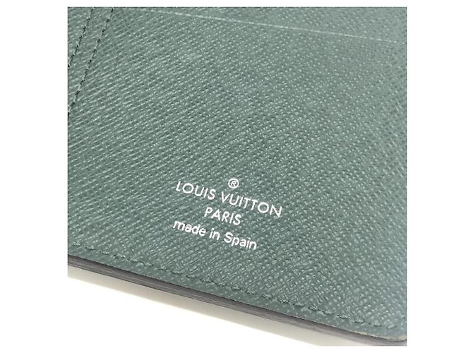 Brazza Louis Vuitton Dark Green Epi Leather Long Bill Wallet - view 11
