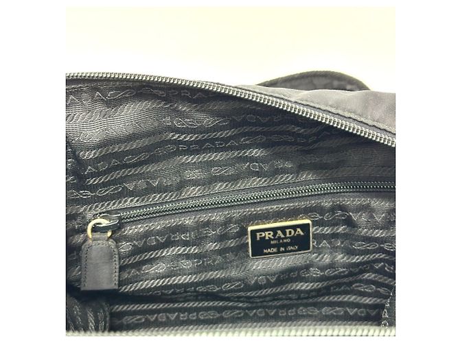Tote Borsa in nylon nero da donna Prada - vista 12