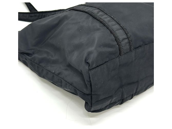 Tote Borsa in nylon nero da donna Prada - vista 4