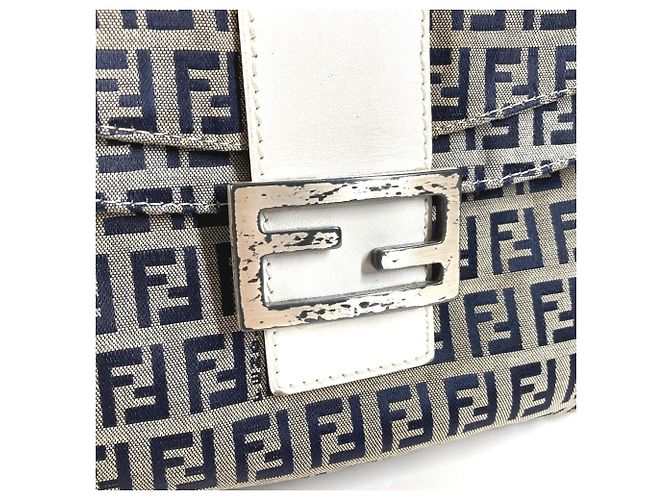 Borsa Fendi Zucchino Logo Flap Bag Bianco Blu navy - vista 11
